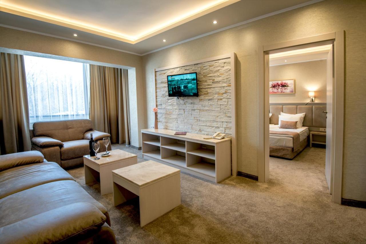 Hotel Armira